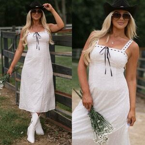 SOLD on Curtsy Arden Bow Tie Midi Dress